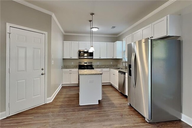 Building Photo - 122 Dynasty Ln