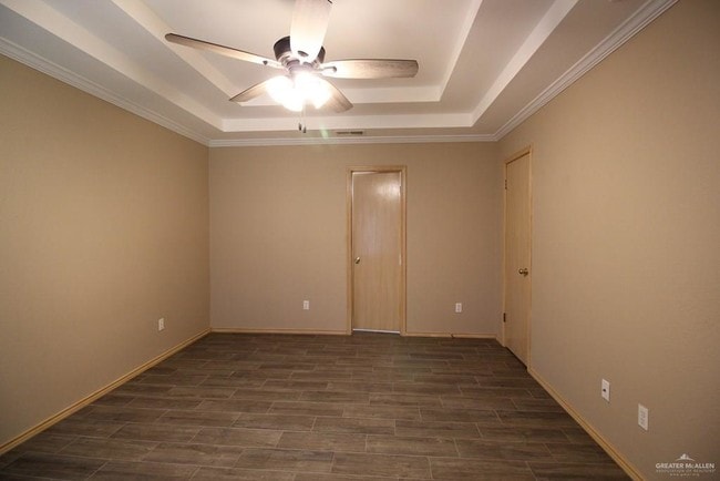 Building Photo - 15 Falcon Ave W