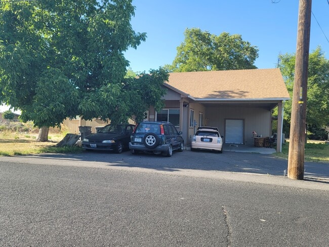 Primary Photo - 3918 W 7th Ave