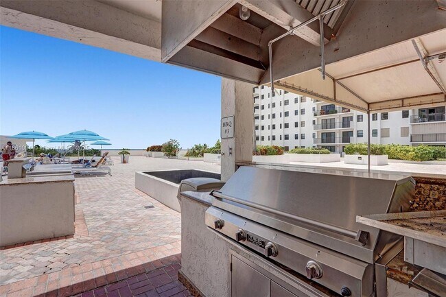 Building Photo - 1201 S Ocean Dr