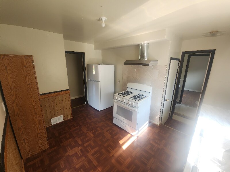 Building Photo - 8635 N Evangeline St