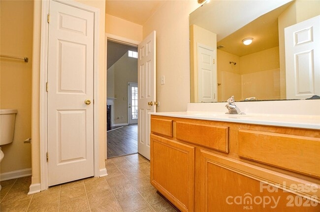 Building Photo - 8415 Spirea Ct