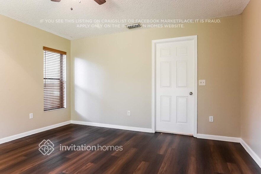 Building Photo - 1511 Primrose Ln
