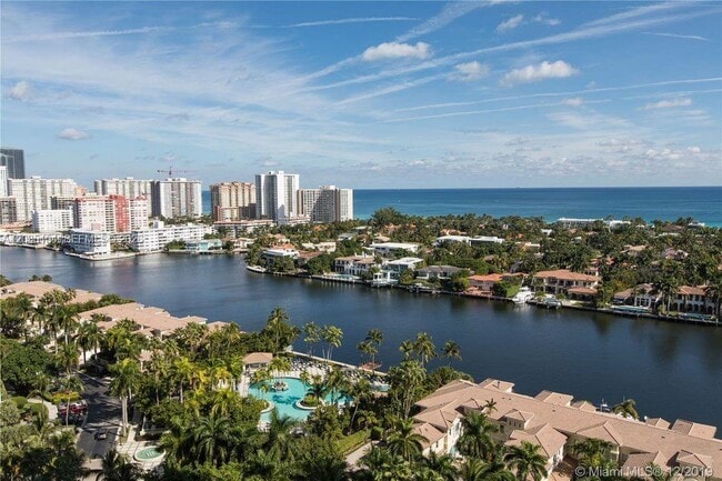 Building Photo - 21205 Yacht Club Dr