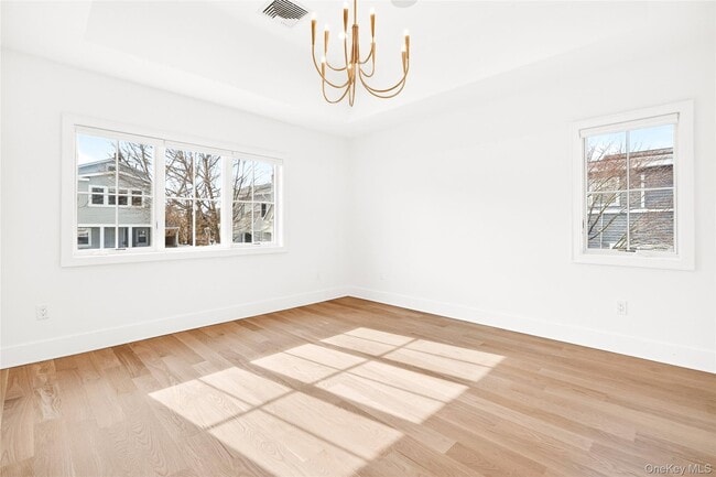 Building Photo - 306 Hunter St