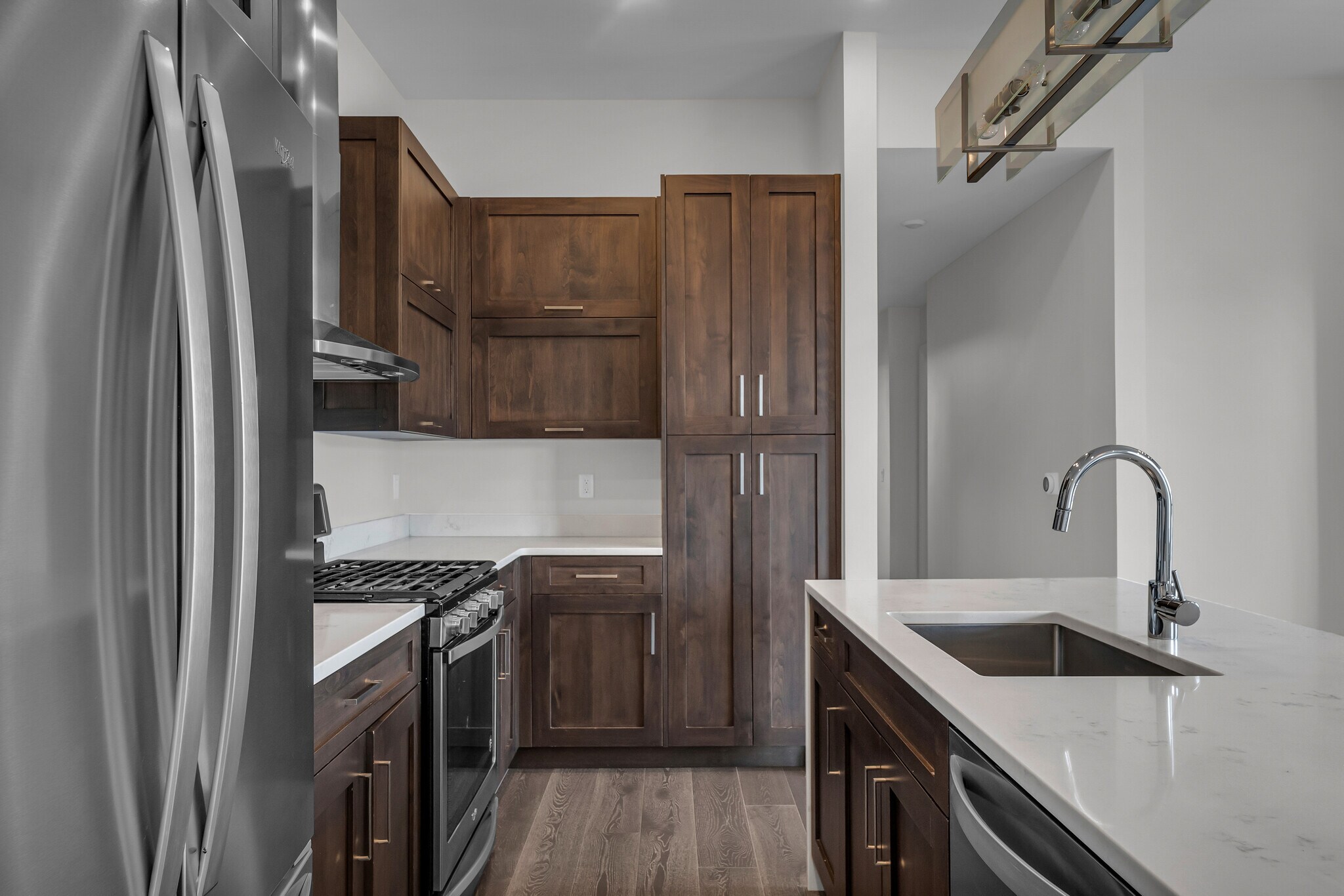 Building Photo - 438 Selden St