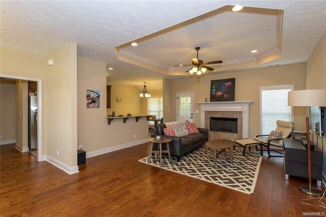 Building Photo - 175 Serene Ln