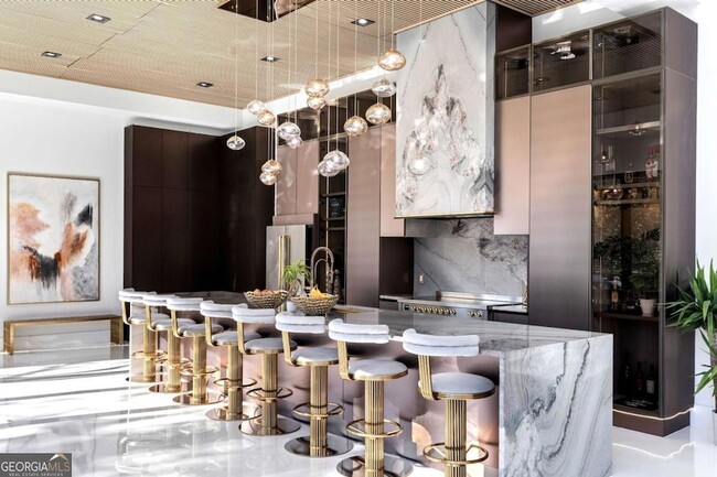 Building Photo - 3600 Lower Roswell Rd