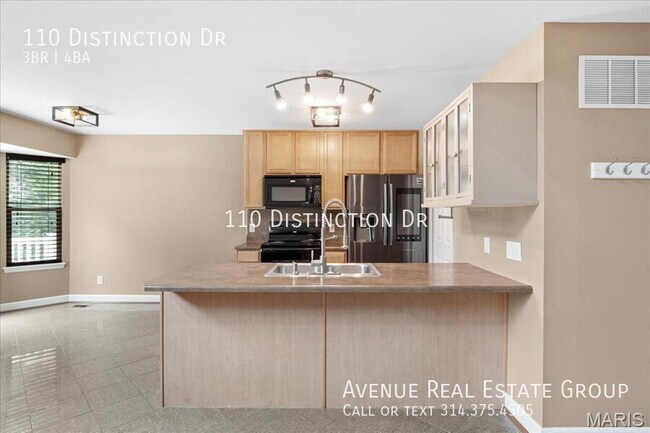 Building Photo - 110 Distinction Dr
