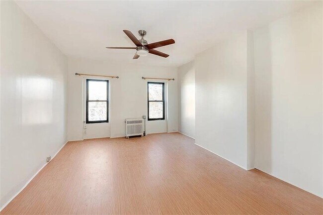 Building Photo - 79 Clermont Ave