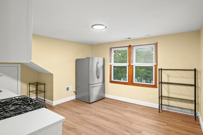 Building Photo - 35 Third Avenue - 3