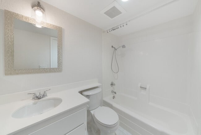 Building Photo - 20702 El Toro Rd