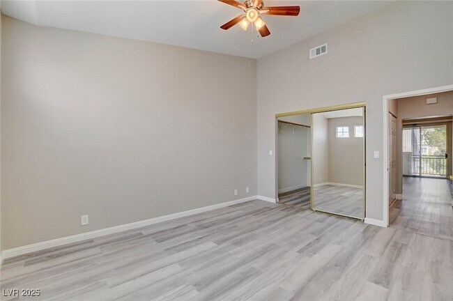 Building Photo - 5155 W Tropicana Ave