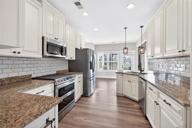 Building Photo - 612 Quail Ct