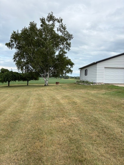 Exterior Garage/Yard - N7339 Meadowlark Rd