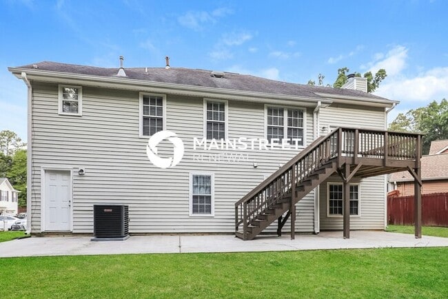Building Photo - 5 Bedroom Pet-Friendly Home in ELLENWOOD, GA with Main Street Renewal