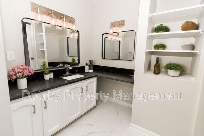 Building Photo - 1313 Timbercrest Ln