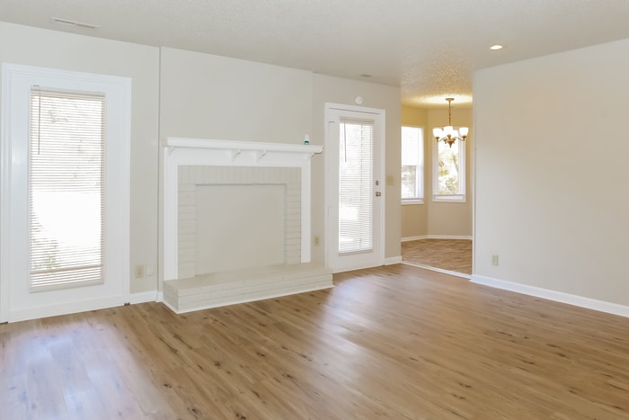 Building Photo - 387 Ita Ann Ln