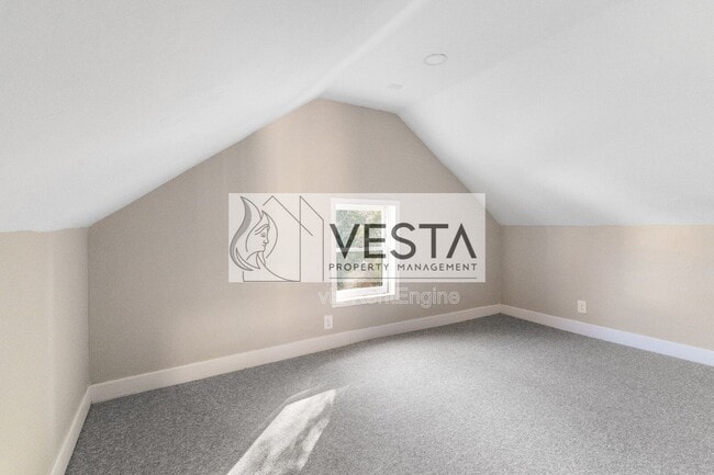 Building Photo - 555 Baldwin Ave