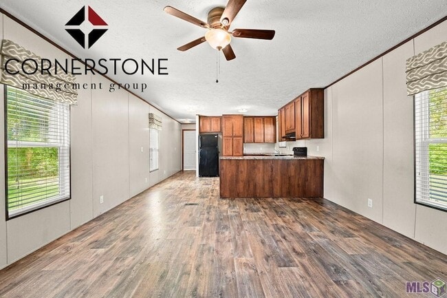 Building Photo - 27849 Frindik Ln
