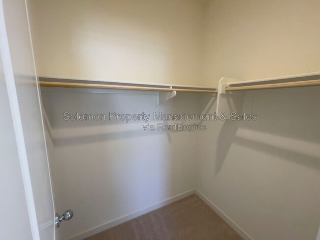 Building Photo - 4148 Sitio Cielo