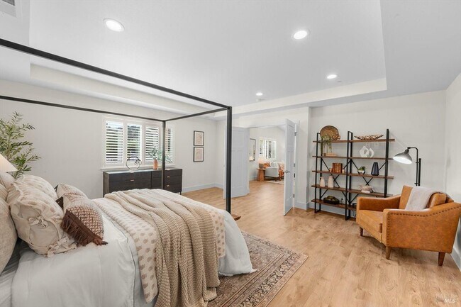 Building Photo - 101 Merrill St