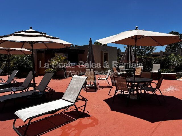 Building Photo - 2204 Plaza De Las Flores Plz