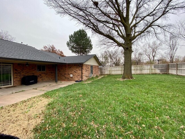 Building Photo - Welcome Home!