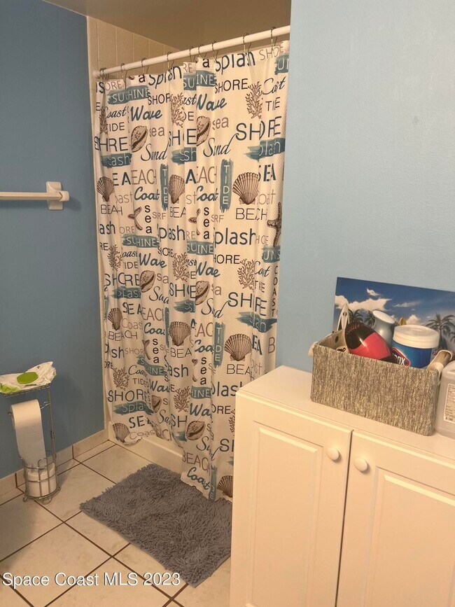 Building Photo - 969 Sonesta Ave NE