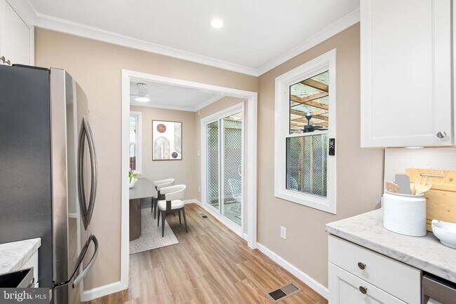 Building Photo - 17360 Tripoli Blvd