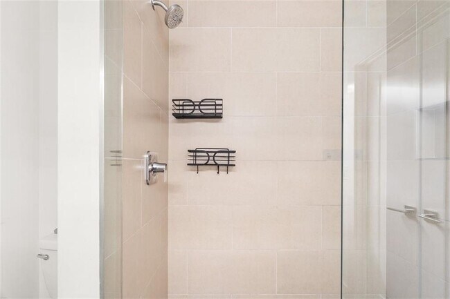 Building Photo - 1155 Custer Ave SE