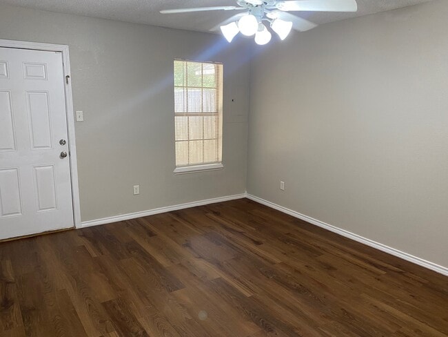 Building Photo - 113 Apache Trail