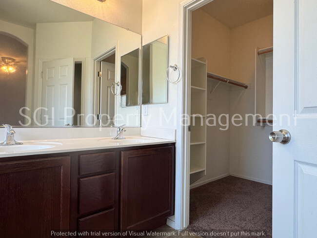Building Photo - 3416 W la Mirada Dr