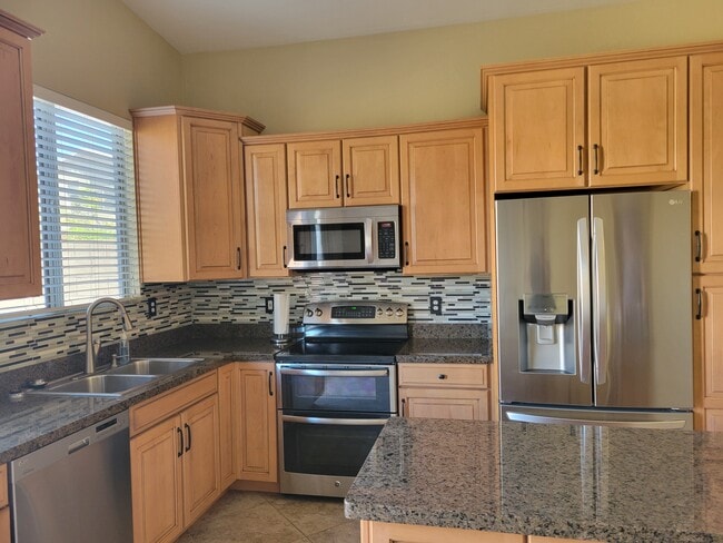 Building Photo - 4318 E Milton Dr