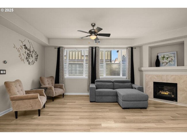 Building Photo - Beautiful Newly Renovated Spacious 3 Bedroom Home!