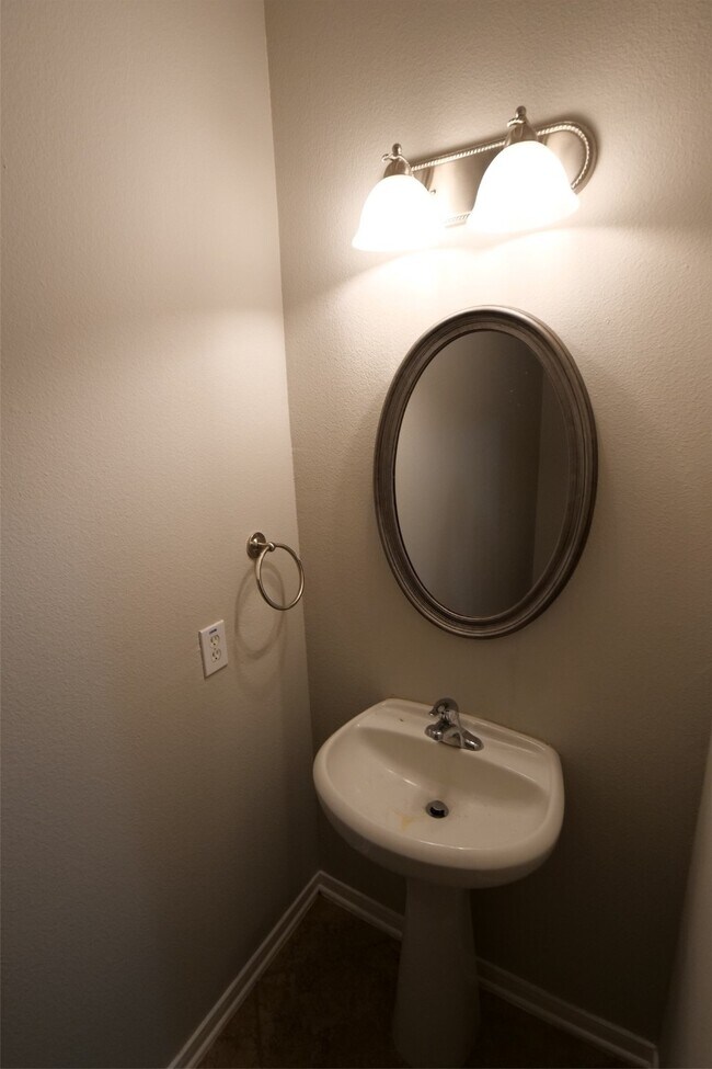 Building Photo - 26814 Harwood Heights Dr