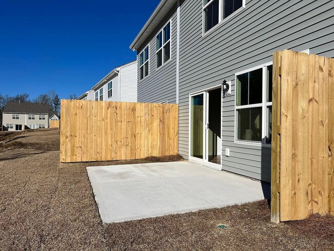 Building Photo - 548 Kingfisher Ct
