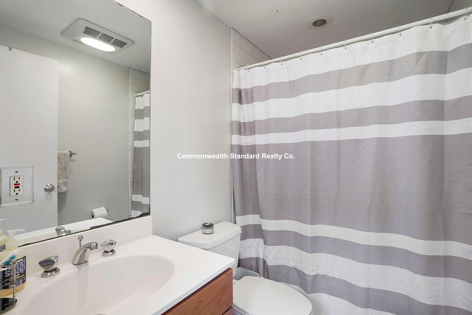 Building Photo - 1661-1663 Washington St. Unit 4O1