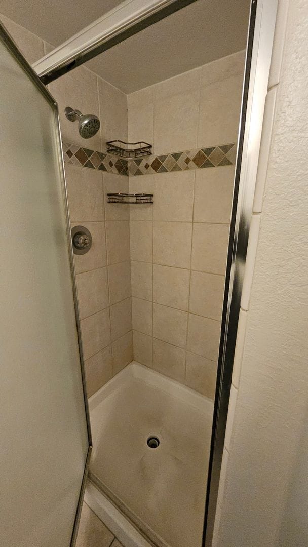 Building Photo - Cute condo for rent, 2 bedrooms, 2.5 bath