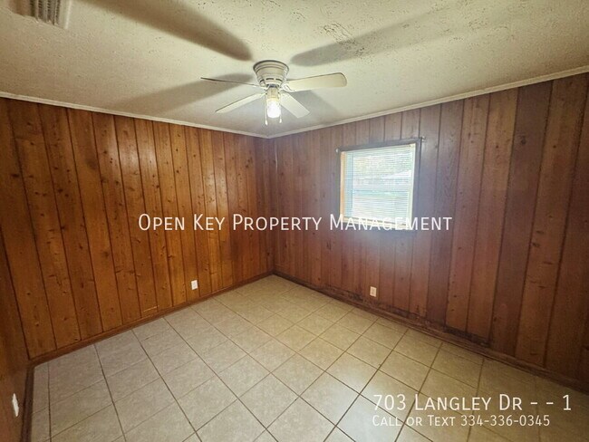 Building Photo - 703 Langley Dr