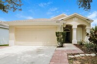 Building Photo - 10225 Hunters Haven Blvd