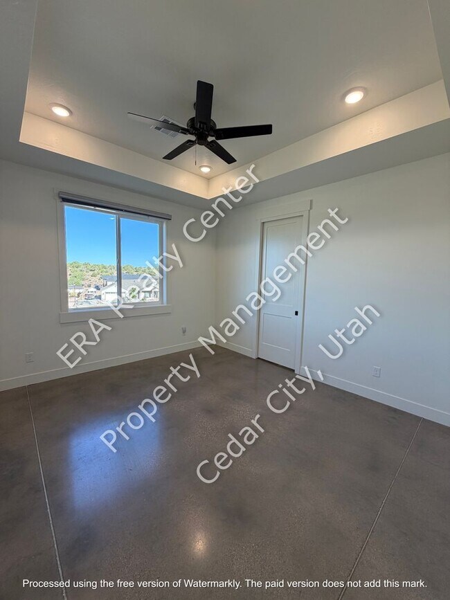 Building Photo - Newer Construction - 4 bedroom- 2 bath Single Family Home