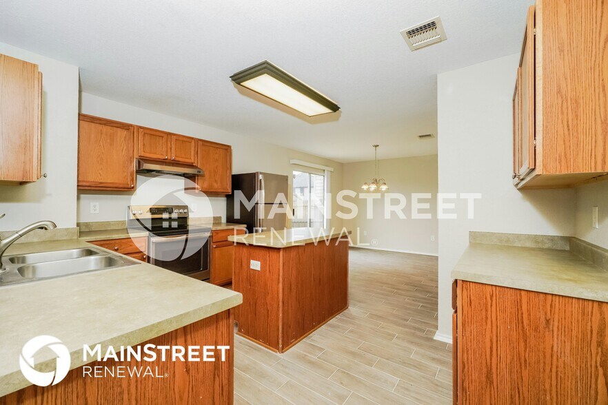 Building Photo - 9620 Copper Sands