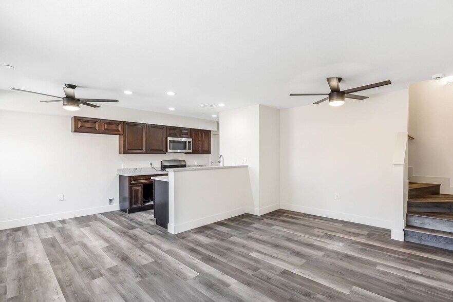 Building Photo - 2409 Cava Ct