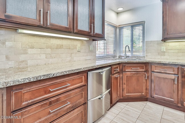 Building Photo - 5618 Silver Valley Ave