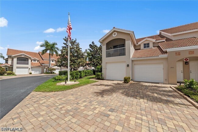 Building Photo - 28611 Carriage Home Dr