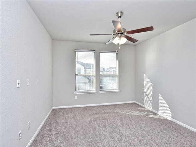Building Photo - Alluring  Single Family Home | 3 BR/2.5BA | Peaceful Backyard| Coming Soon!