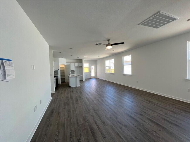 Building Photo - 13820 Lubeck Dr