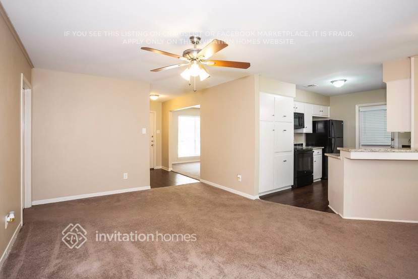 Building Photo - 10351 Carlow Ln