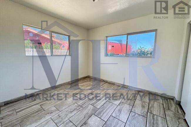 Building Photo - 3Bed/2Bath House at 35th Ave/Bethany!  $19...